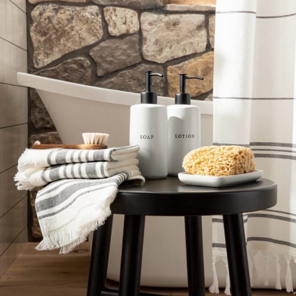 Hearth & Hand Magnolia White Soap and Lotion Dispenser Set w/ Ceramic Tray NEW - Picture 2 of 2